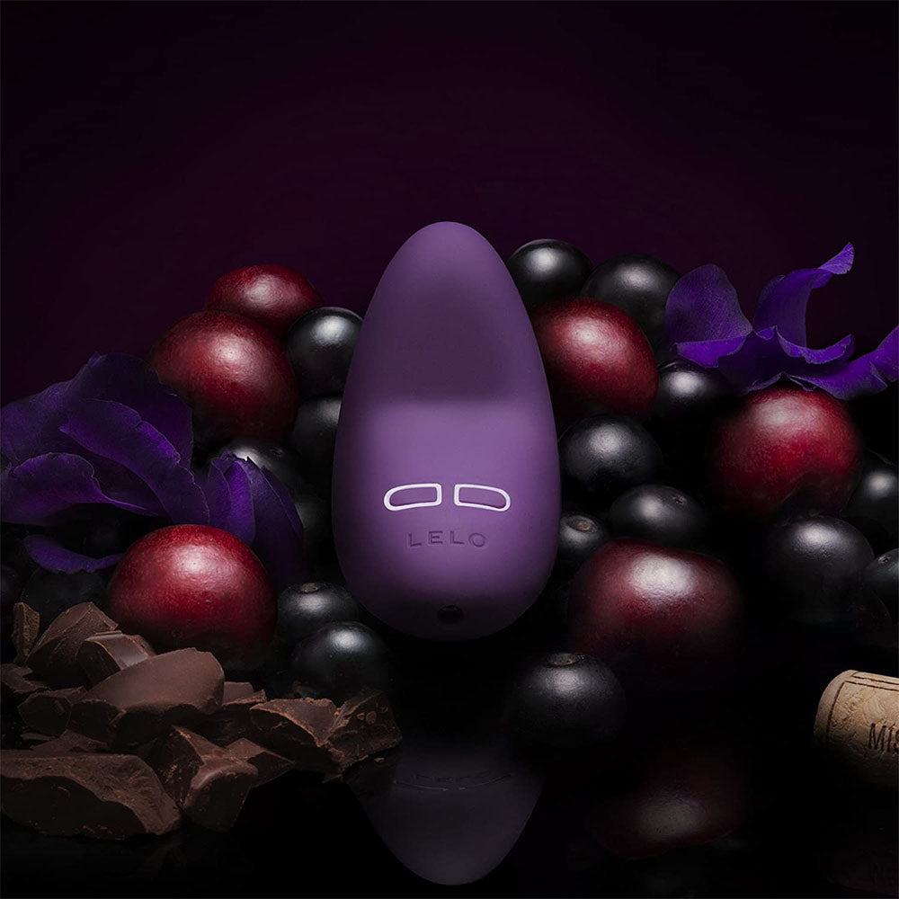 Lelo Lily 2 Pink Rose and Wisteria Clitoral Vibrator - Peaches & Cream